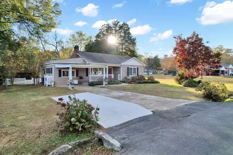 809 Park Ave NW, Cleveland, TN 37312