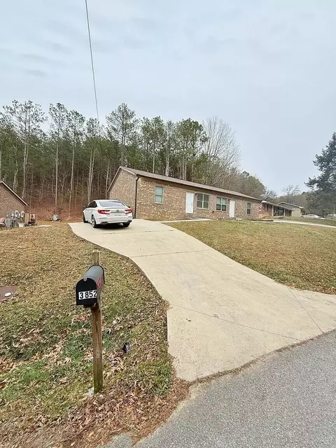 3850 Youngstown Rd #3850/3852/3854/3856/3860/386, Chattanooga, TN 37406