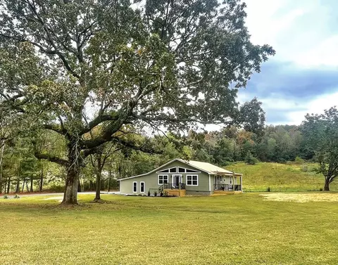 3149 Old Crider Rd, Rocky Face, GA 30740