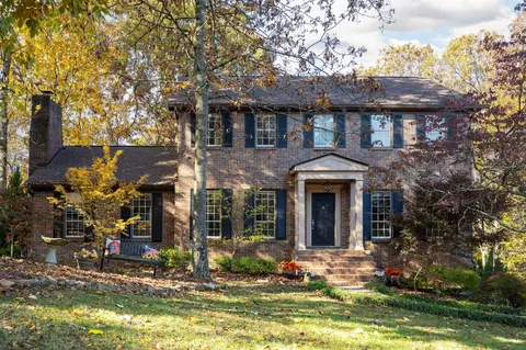9210 Evening Shadow Dr, Chattanooga, TN 37421