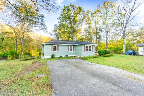 103 Cross St, Chickamauga, GA 30707