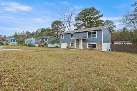 4060 E Freedom Cir, Ooltewah, TN 37363