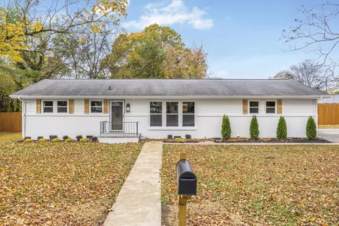 1701 S Mack Smith Rd, Chattanooga, TN 37412