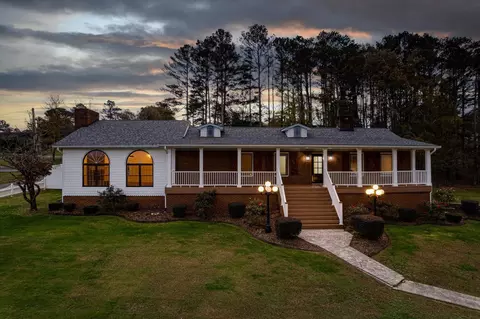 105 County Road 206, Bridgeport, AL 35740