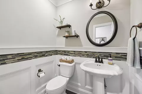 Bath - 7279 Will Dr, Harrison, TN 37341 photo 6 of 6