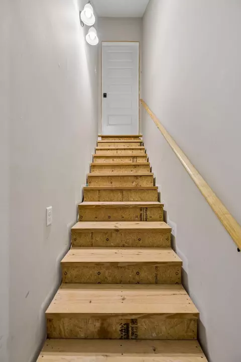 Entry Way - 7279 Will Dr, Harrison, TN 37341 photo 10 of 14