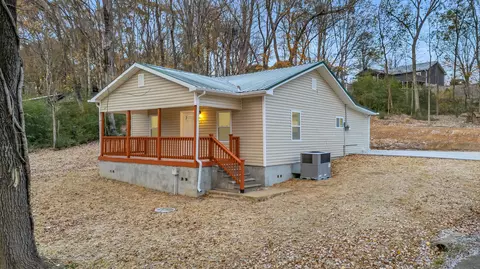 104 Frankfort St, Athens, TN 37303