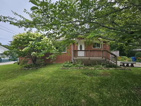 2804 Taft Hwy, Signal Mountain, TN 37377