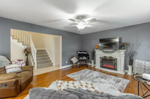 1052 Trojan Run Dr, Soddy Daisy, TN 37379