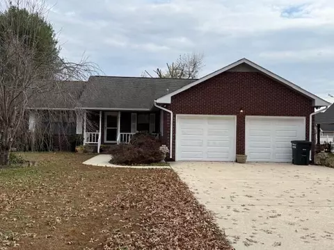 826 Oak Lawn Dr, Jasper, TN 37347