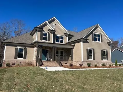 4605 Signal Forest Dr #46, Signal Mountain, TN 37377