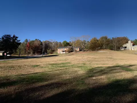 2 Skyline Hts, Lafayette, GA 30728