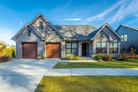 452 Sun Valley Rd, Chattanooga, TN 37419