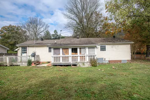 8957 Dayton Pike #B, Soddy Daisy, TN 37379
