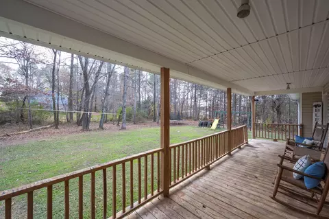 Exterior - 200 Ash Ln, Rock Spring, GA 30739 photo 5 of 7