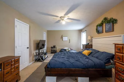 Bedroom - 200 Ash Ln, Rock Spring, GA 30739 photo 3 of 7