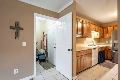 Entry Way - 200 Ash Ln, Rock Spring, GA 30739 photo 2 of 2