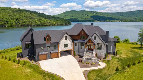 340 Edgewater Way, Jasper, TN 37347
