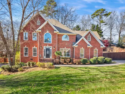 3305 Forest Shadows Dr, Chattanooga, TN 37421