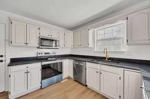 Kitchen - 401 Bluff View Dr, Ringgold, GA 30736 photo 1 of 2