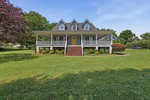 2036 Hickory Valley Rd, Chattanooga, TN 37421