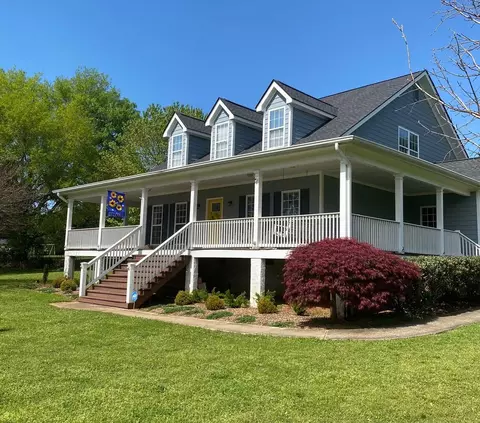 2036 Hickory Valley Rd, Chattanooga, TN 37421