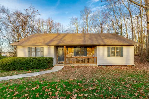 302 Shannon Dr, Ringgold, GA 30736
