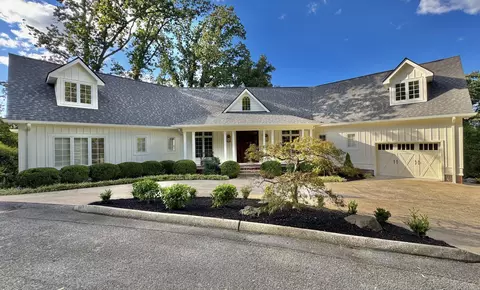 1117 Winding Oaks Way, Chattanooga, TN 37405
