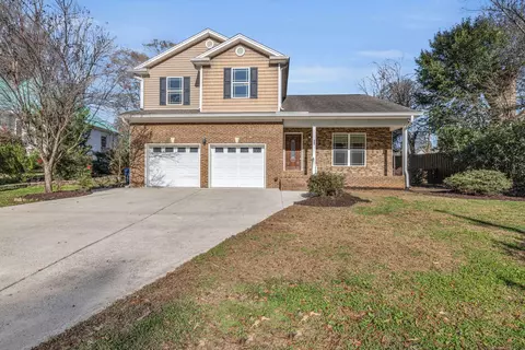 305 Gordon St, Chickamauga, GA 30707