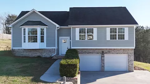 106 Meadow Oak Dr, Rock Spring, GA 30739
