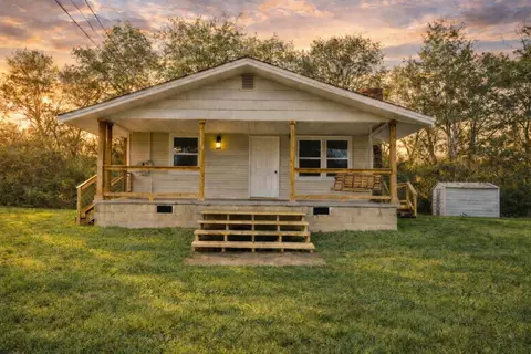 1820 Spradling Rd, Soddy Daisy, TN 37379