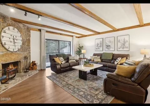 1235 Ski Mountain Rd #617, Gatlinburg, TN 37738