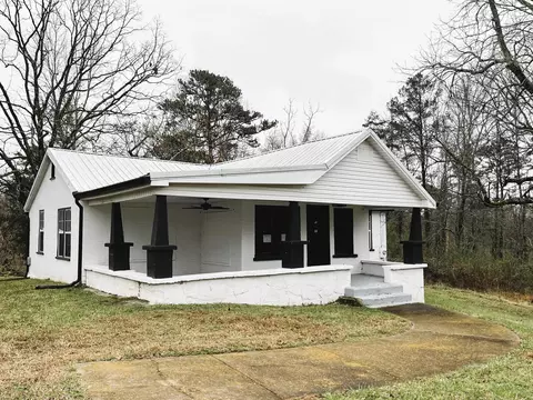 48 Frank Gass Rd, Trenton, GA 30752