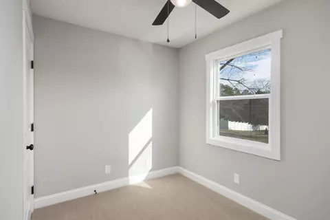 Bedroom - 511 White Rd, Chattanooga, TN 37421 photo 4 of 6