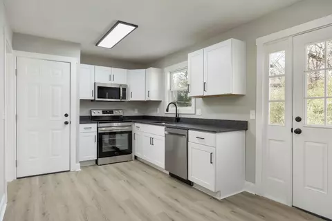 Kitchen - 511 White Rd, Chattanooga, TN 37421 photo 1 of 5