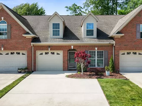 7699 Lenox Trace Dr, Hixson, TN 37343