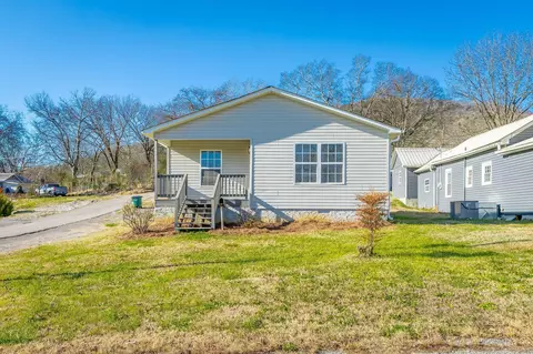 1318 S Cedar Ave, South Pittsburg, TN 37380