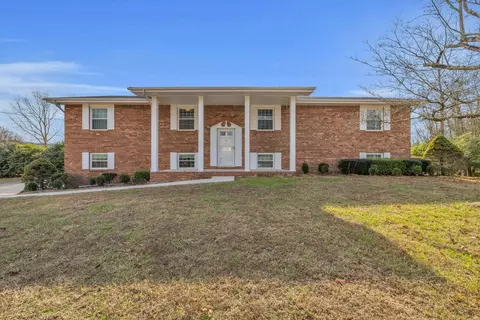 506 Crestview Cir, Ringgold, GA 30736