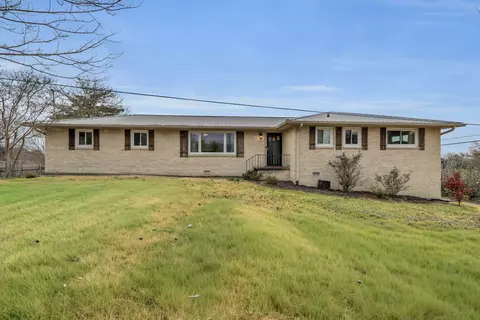 5416 Crestview Dr, Hixson, TN 37343
