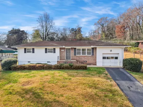 6502 Pine Manor Dr, Chattanooga, TN 37421