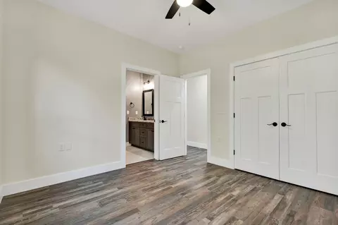 Bedroom - 326 Mountain View Cir, Ocoee, TN 37361 photo 4 of 5