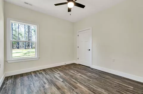 Bedroom - 326 Mountain View Cir, Ocoee, TN 37361 photo 2 of 5