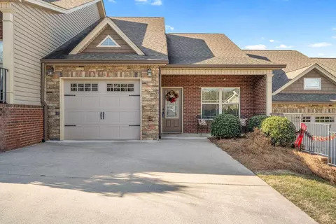 118 Hillhouse Ln, Ringgold, GA 30736