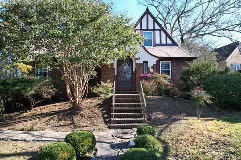 1200 S Crest Rd, Rossville, GA 30741