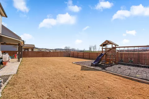 Exterior - 3331 Grassy Fields Ln, Apison, TN 37302 photo 4 of 6