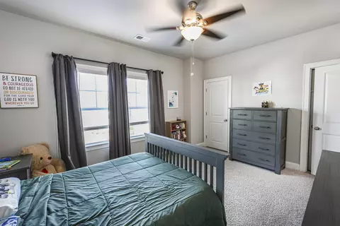 Bedroom - 3331 Grassy Fields Ln, Apison, TN 37302 photo 7 of 11