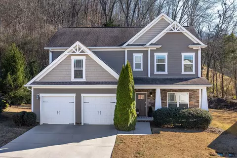 5475 Bungalow Cir, Hixson, TN 37343