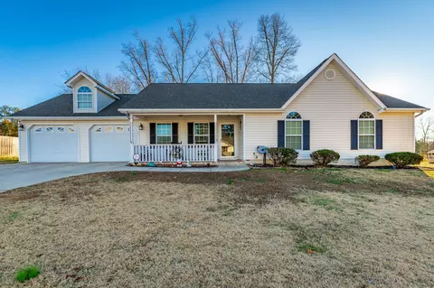 47 Joshua Farms Ln, Ringgold, GA 30736