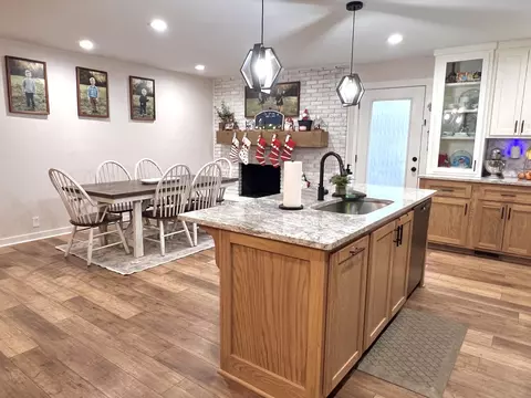 Kitchen - 486 Random Ter, Ringgold, GA 30736 photo 3 of 3