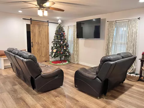 Living - 486 Random Ter, Ringgold, GA 30736 photo 2 of 4